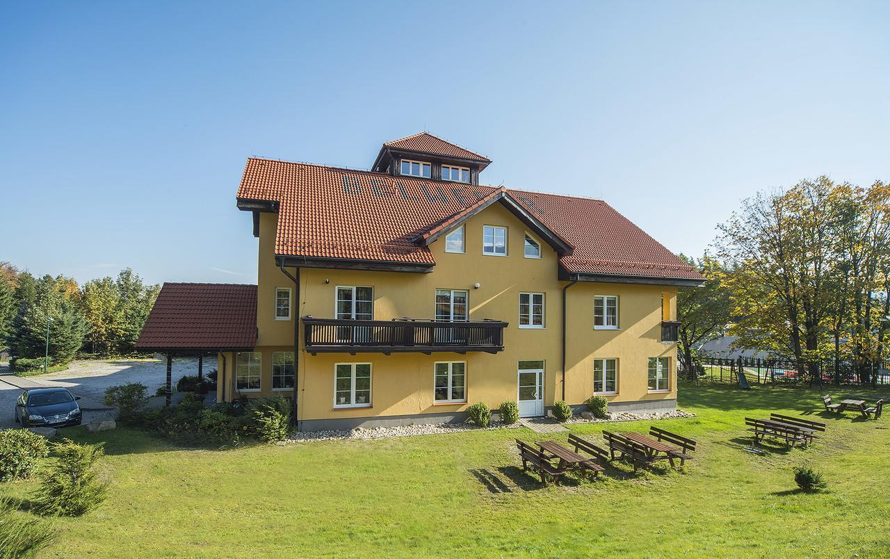 Hotel Belweder - Przy Hotelu Golebiewski كارباش المظهر الخارجي الصورة
